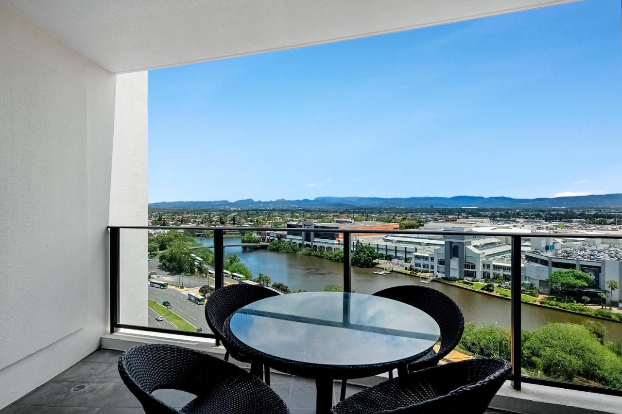 Sierra Grand Broadbeach - Self Contained & Privately Managed Apartments Gold Coast Eksteriør billede