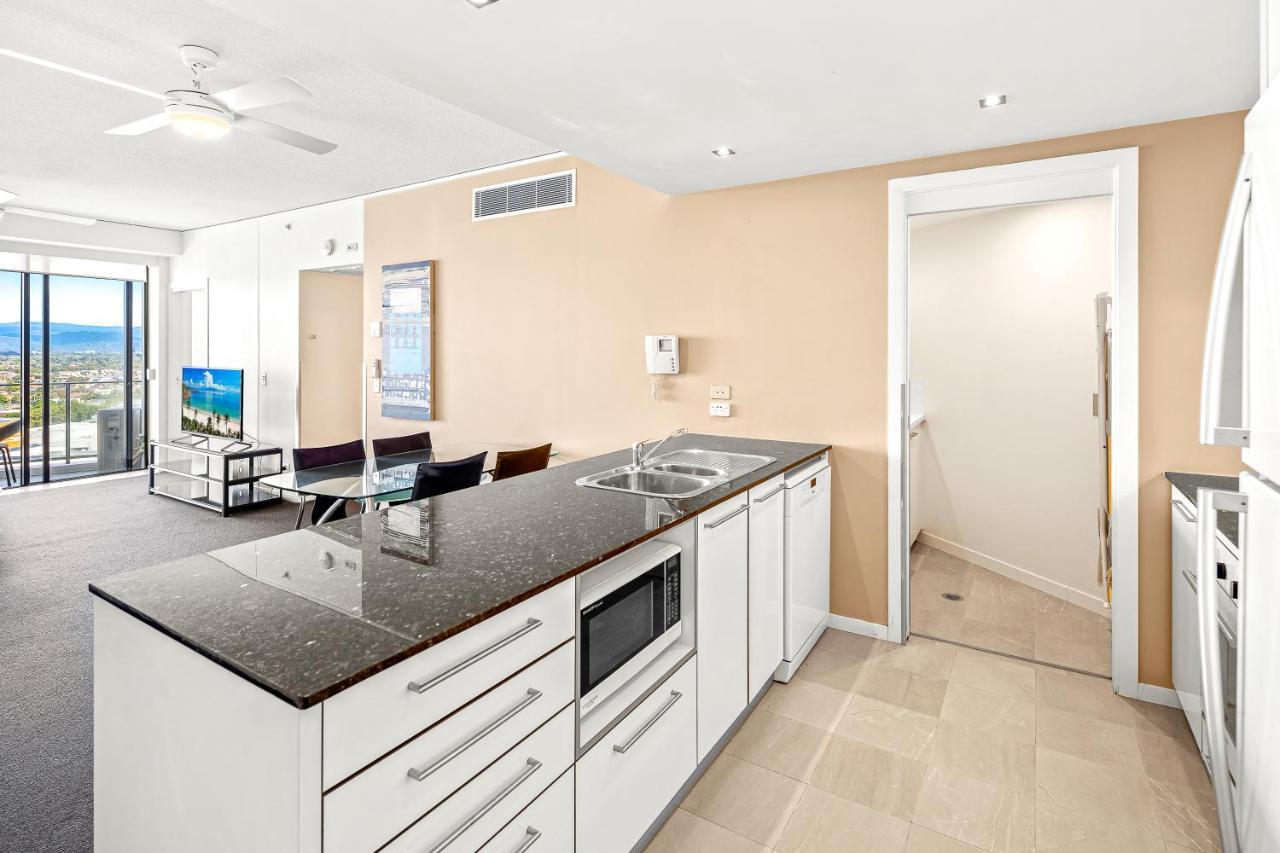 Sierra Grand Broadbeach - Self Contained & Privately Managed Apartments Gold Coast Eksteriør billede