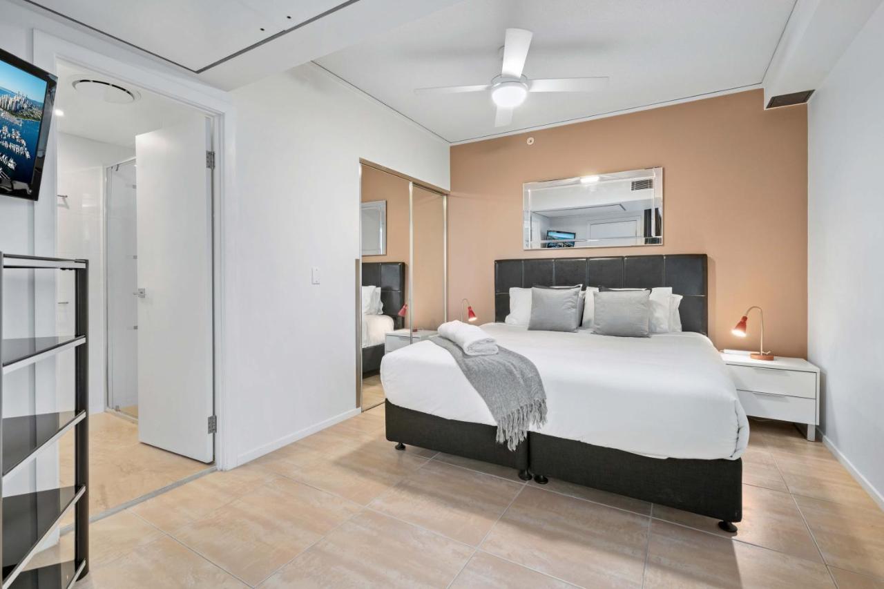 Sierra Grand Broadbeach - Self Contained & Privately Managed Apartments Gold Coast Eksteriør billede