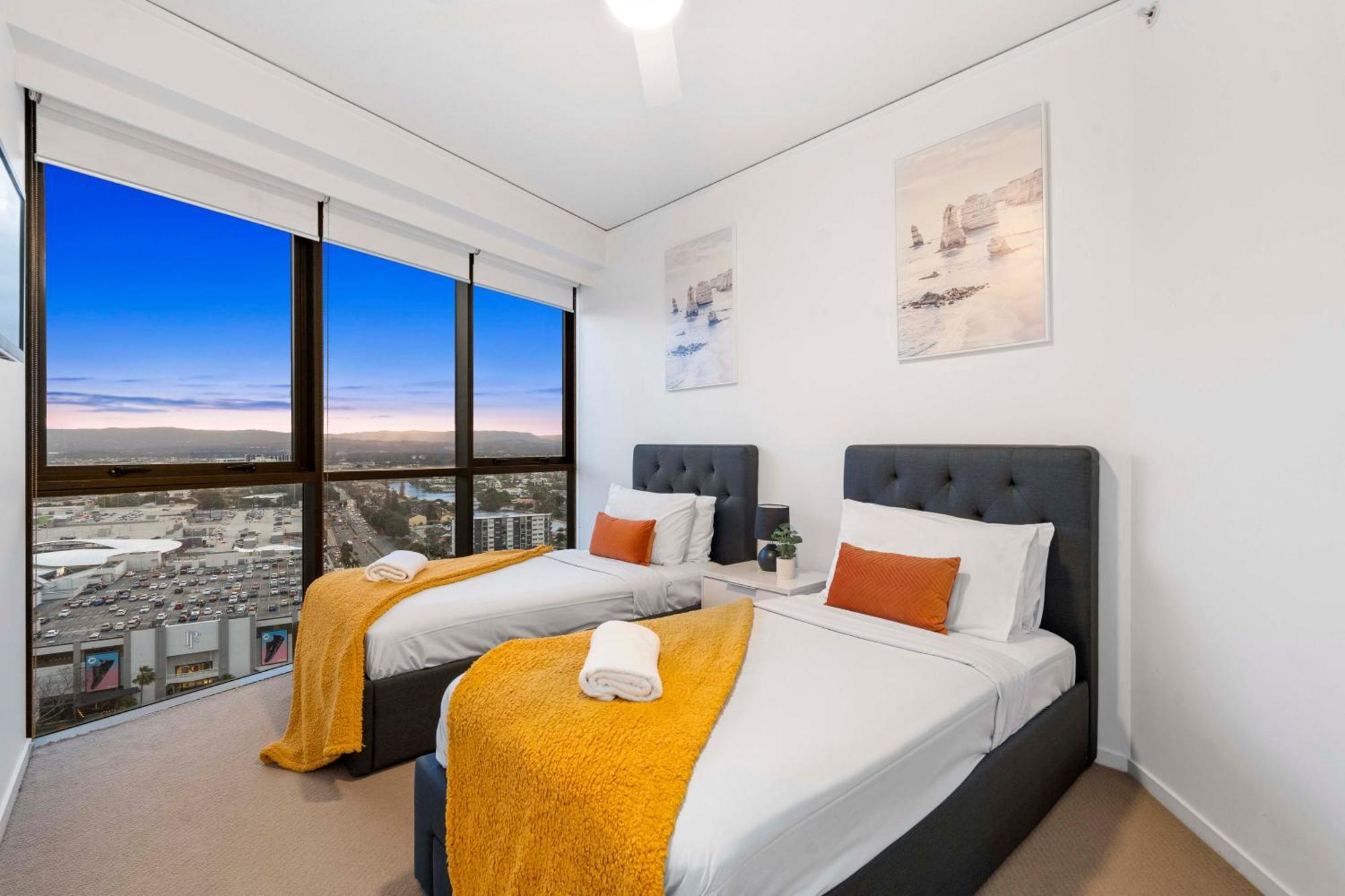 Sierra Grand Broadbeach - Self Contained & Privately Managed Apartments Gold Coast Eksteriør billede