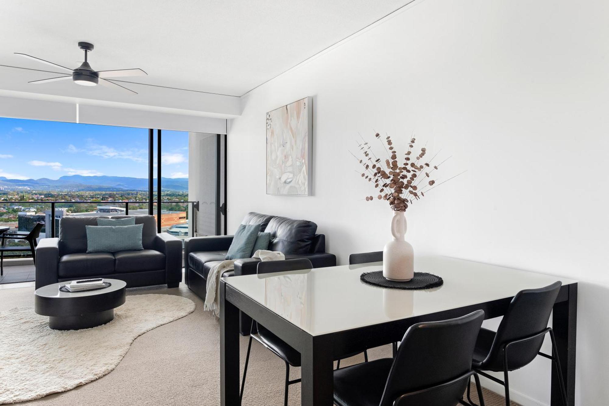 Sierra Grand Broadbeach - Self Contained & Privately Managed Apartments Gold Coast Eksteriør billede