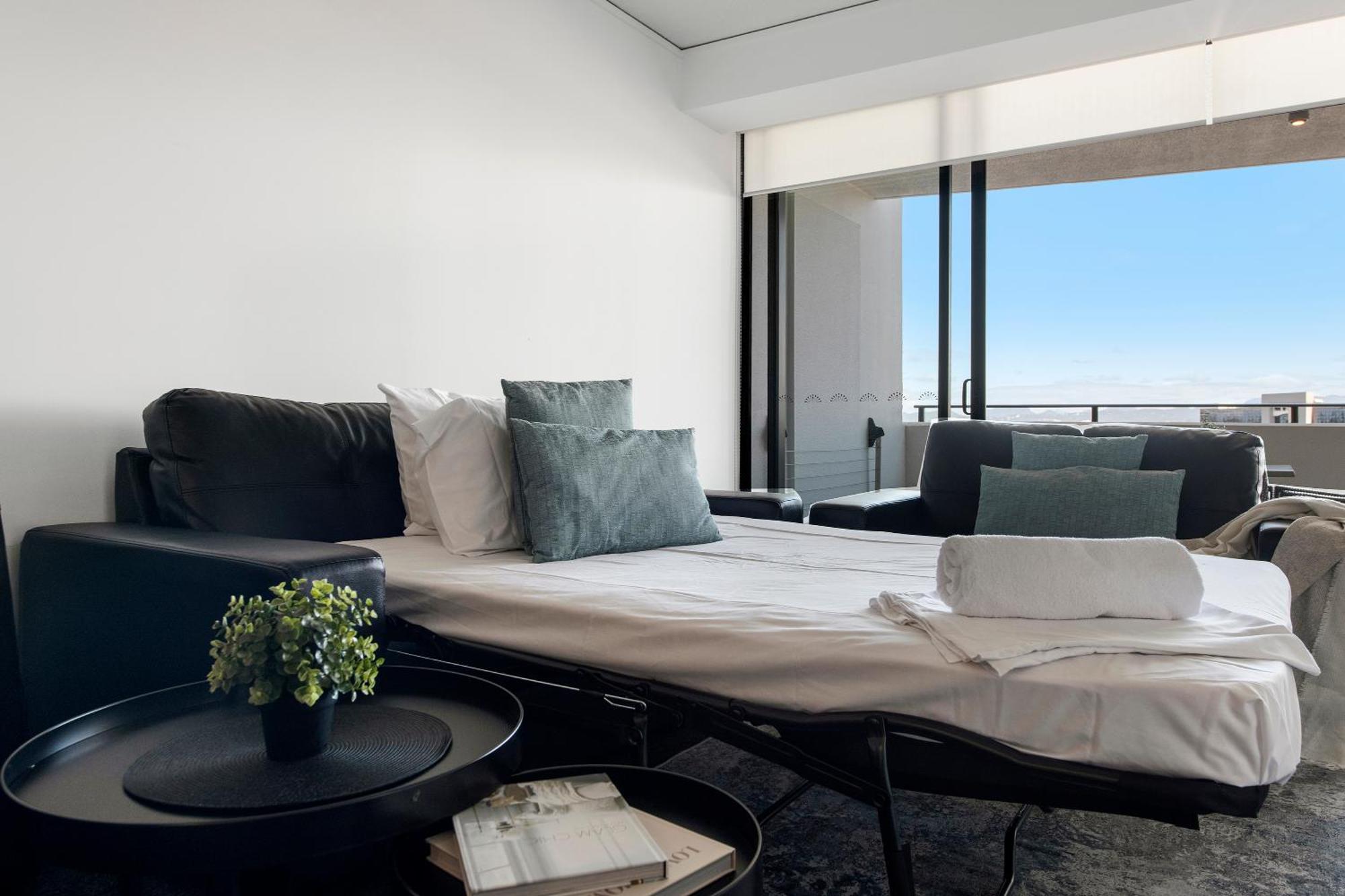 Sierra Grand Broadbeach - Self Contained & Privately Managed Apartments Gold Coast Eksteriør billede